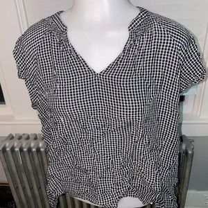 BLACK & WHITE  blouse